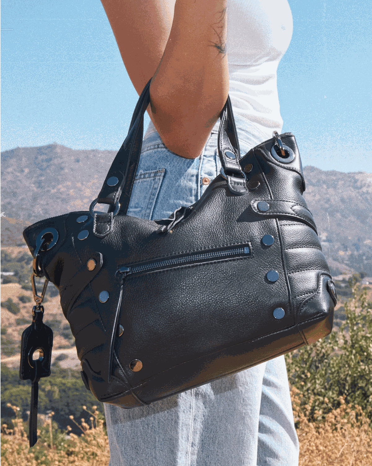 Daniel Medium - Soft Leather Satchel | Hammitt Great Value